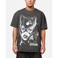 73Studio X DC Batman Catwoman Heavyweight T-Shirt, Graphic Tee T-Shirt