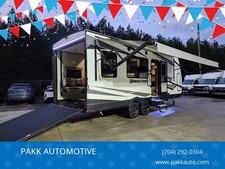 Grand Design RV Momentum G-Glass 21G Toy Hauler Travel Trailer Camper