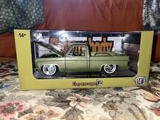 M2 Machines Squarebody Syndicate 1:24 1973 Chevrolet Cheyenne Super 10 Greenbea…