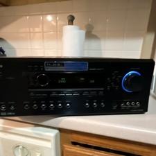 Onkyo 7.1-Channel 85W A/V Receiver Black AM/FM Radio Tuner Phono CD Tape