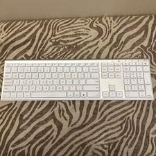 Ultra-Slim Wireless Bluetooth Keyboard Full-Size White/Silver