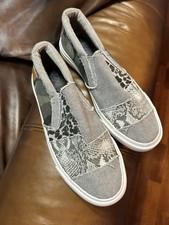 Blowfish Malibu Maddox Slip on Women's Sneaker Tennis Shoes 8.5