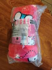 Hello Kitty "Sweet Bug" Hot Pink Silky Soft Throw Blanket 46x60 In