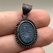 ANCIENT ROMAN SILVER PENDANT WITH SCORPION