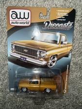 Auto World 1/64 1973 Chevy Cheyenne C10 FLEETSIDE Diecastz Exclusive Gold!!!