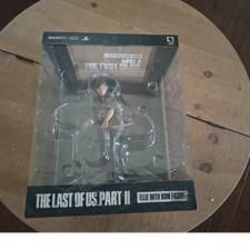 Naughty Dog Ellie With Bow Figure Statue The Last of Us Part II Collectible