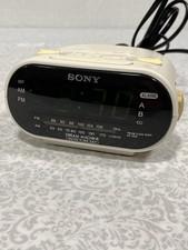 Vintage Sony Dream Machine ICF-C318 AM/FM Dual Alarm Clock Radio White VG+