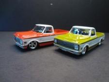 Greenlight 1972 Chevrolet C10 short bed orange / yellow bundle - Loose 1:64