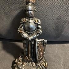 VIntage Universal Statuary 1963 Knight Armor Soldier Medieval Sculpture Statue
