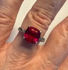 STERLING SILVER VINTAGE RUBY & DIAMOND ACCENTS RING SIZE 7