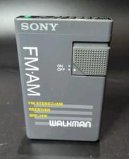 Sony Walkman FM/AM radio receiver, SRF-19W w/Belt Clip - TESTED, WORKS