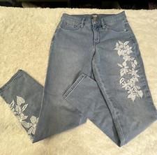 Martha Stewart sz2P Light Blue Denim Jeans Floral Embroidery Stretch
