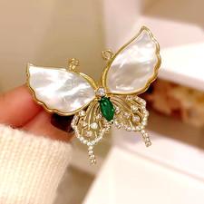 Elegant Vintage Butterfly Brooch Pin with Sparkling Rhinestone Luxurious Party