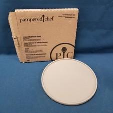 NIOB Pampered Chef #1387 Personal Size Round Stone 9" USA 