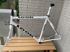 LOOK 585 White Frame Set M size