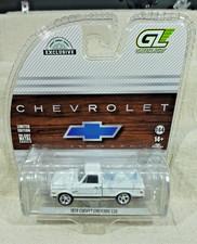 Greenlight Hobby Exclusive 1972 Chevrolet Cheyenne C10 1/64