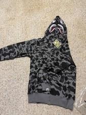 A Bathing Ape BAPE Men's Gray Black Camo Shark Full Zip Fleece Hoodie Size M