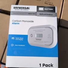 AA Battery Powered Carbon Monoxide Detector with Digital Display NEW