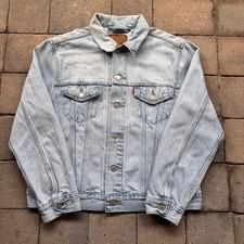 Levi’s Premium Denim Trucker Jacket Men’s Size Medium Blue Light Stone Wash