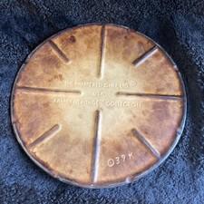 Pampered Chef 13”  Round Pizza Baking Stone Family Heritage Seasoned 039k