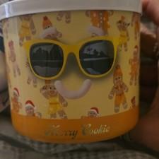 VERY RARE Bath & Body Works Merry Cookie Scented 14.5oz 3-Wick Jar Candle