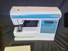 Husqvarna Viking Scandinavia 400 Computerized Sewing Machine LCD 
