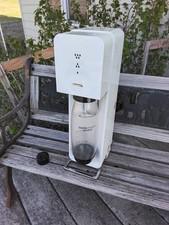 Sodastream Source SOU-001 Soda Maker Machine UNIT, bottle W/ CO2 Cartridge 