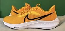 Nike Air Zoom Pegasus 39 TB University Hold Running Shoe mens sz 10 excellent
