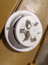lot of 4 SIEMENS FP-11 SMOKE DETECTOR MXL MXL-IQ fire alarm part
