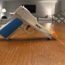 Nyko Perfect Shot Pistol Gun Controller Nintendo Wii Video Game Accessory 