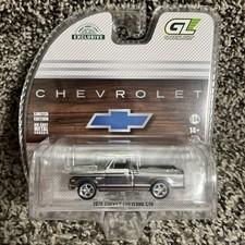 1:64 Greenlight 1972 Chevy Cheyenne C10 Short Bed CHROME CHASE NEW!!