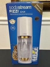 SodaStream Fizzi Gold Special Edition Cordless Soda Maker Starter Pack NEW