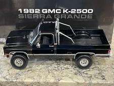 Greenlight 1982 GMC K-2500 Sierra Grande 1/18 Black Chrome Trim