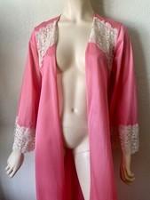Vintage 1970s Pink Kimono Robe with Lace Detail