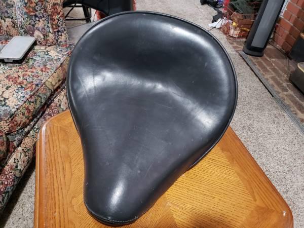 Harley Davidson - Corbin solo seat