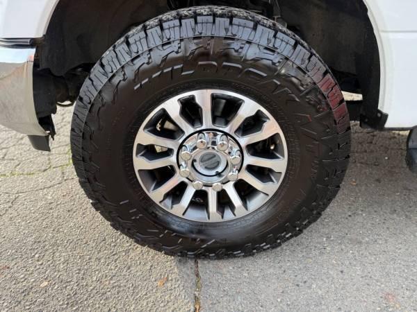 2020 Ford F-250 Super Duty Diesel 4x4 4WD F250 Lariat  4dr Crew Cab 6. 10