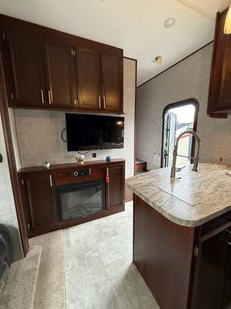 2018 Vengeance By Forest River 42’ Toy Hauler F/W 1 Slide Rear Garage 13