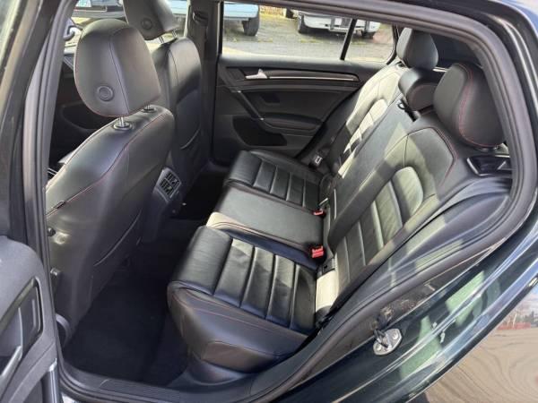 2015 Volkswagen Golf GTI VW SE 4dr Hatchback 6A Hatchback 11