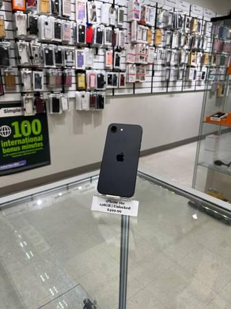 iPhone 16e | 128GB | Unlocked