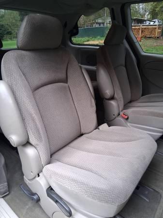 2006 Dodge Caravan  SXT 10