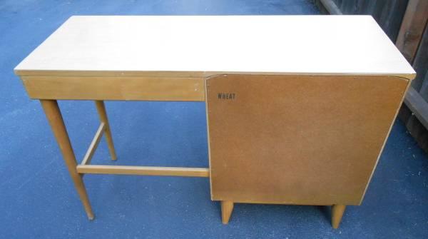 MCM Haywood Wakefield Maple 4 Drawer Desk w/Chair 10