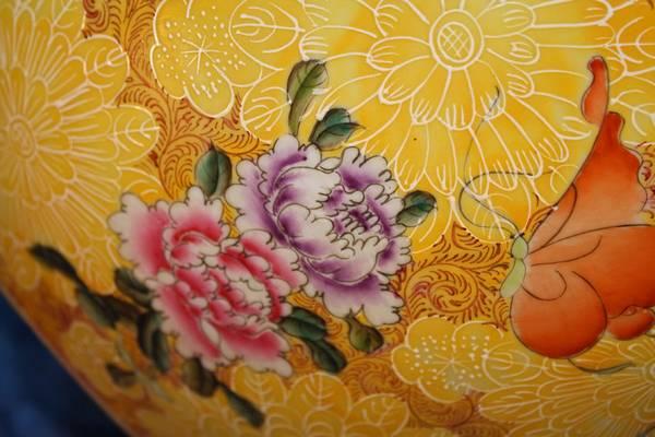Porcelain Famille Yellow Imperial Vase.  Hand painted.  Large. Décor. 5