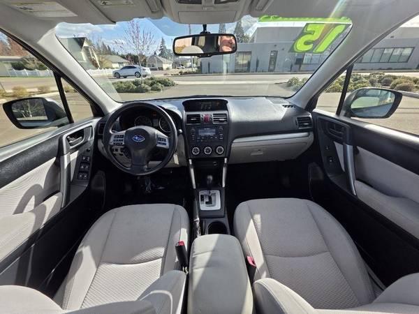 2015 Subaru Forester  4dr CVT 2.5i Premium PZEV Utility Body 13