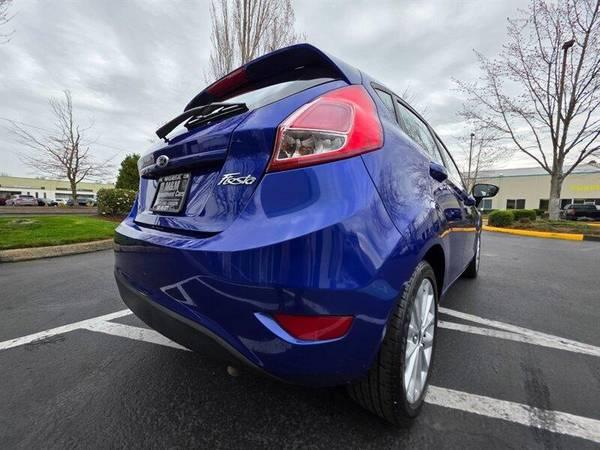 2014 Ford Fiesta SE Hatchback 4-Cyl 1.6L / Fresh Trade / 112k Miles 11