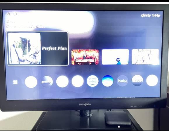 Insignia 32” LCD Smart TV