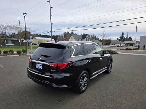 2017 Infiniti QX60 AWD All Wheel Drive  Wagon . 4