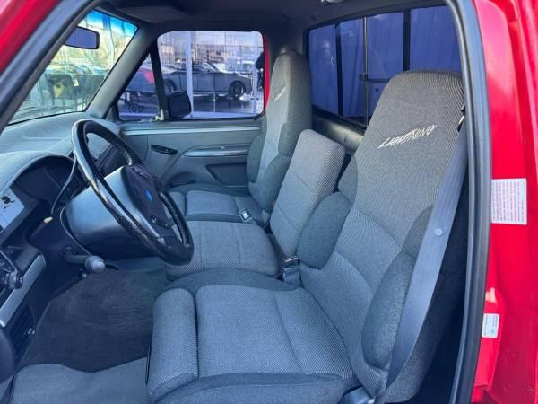 1993 Ford F-150 SVT Lightning F150 Truck Base Pickup 24