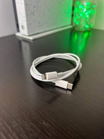 Apple USB-C to Lightning Cable (1 m)