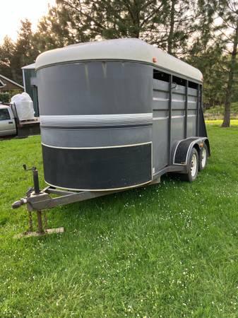 1997 Apache horse/stock trailer