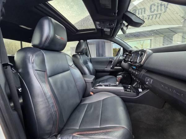 2019 Toyota Tacoma Double Cab 4x4 4WD Trd Pro Pickup 4d 5 Ft 1-Owner T 17